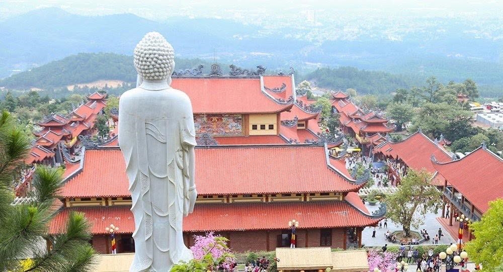 Kinh nghiệm đi du lịch tại địa điểm chùa Ba Vàng Quảng Ninh 2022